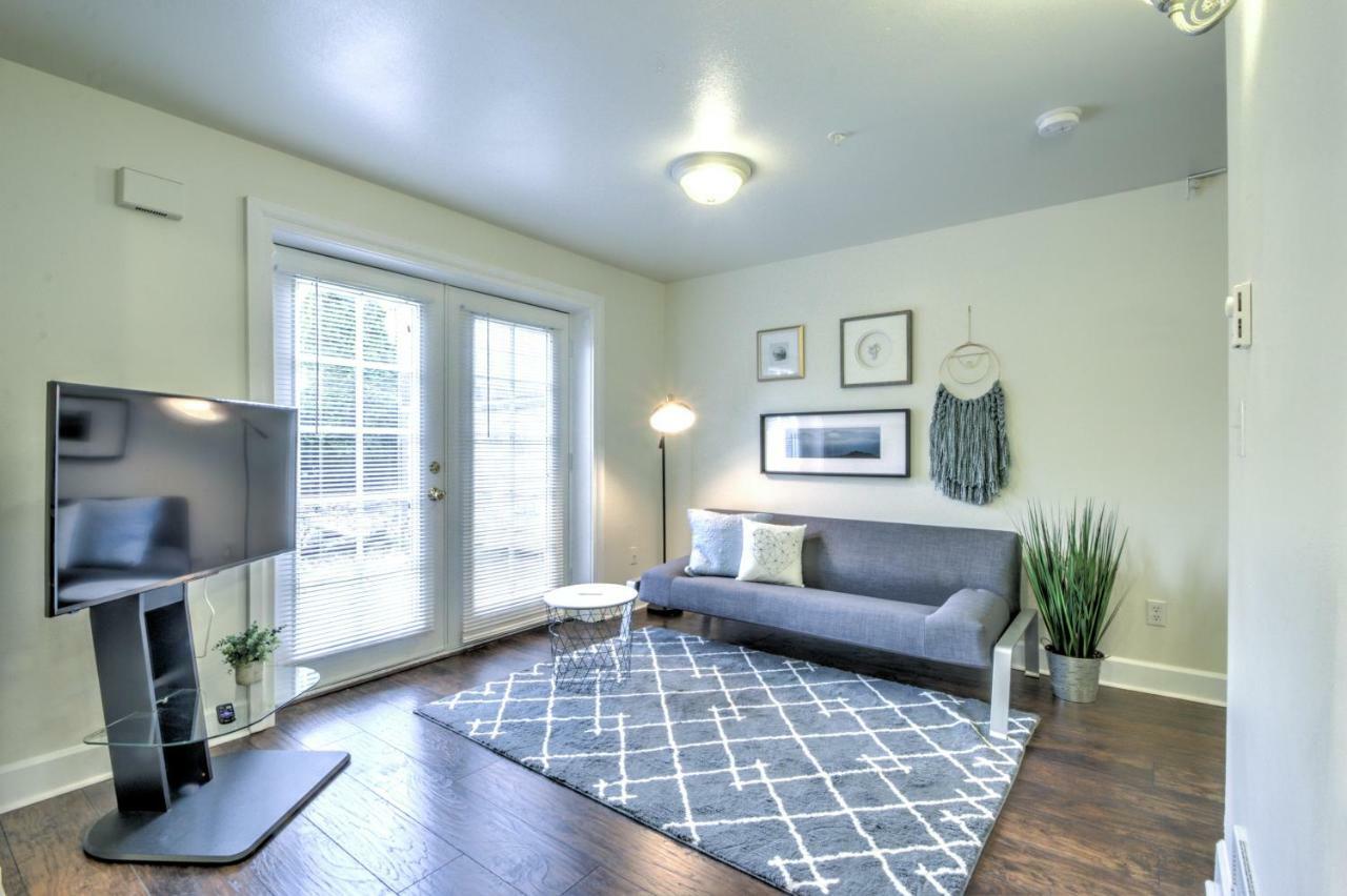 Capitol Hill Luxury Apartments Сиэтл Экстерьер фото