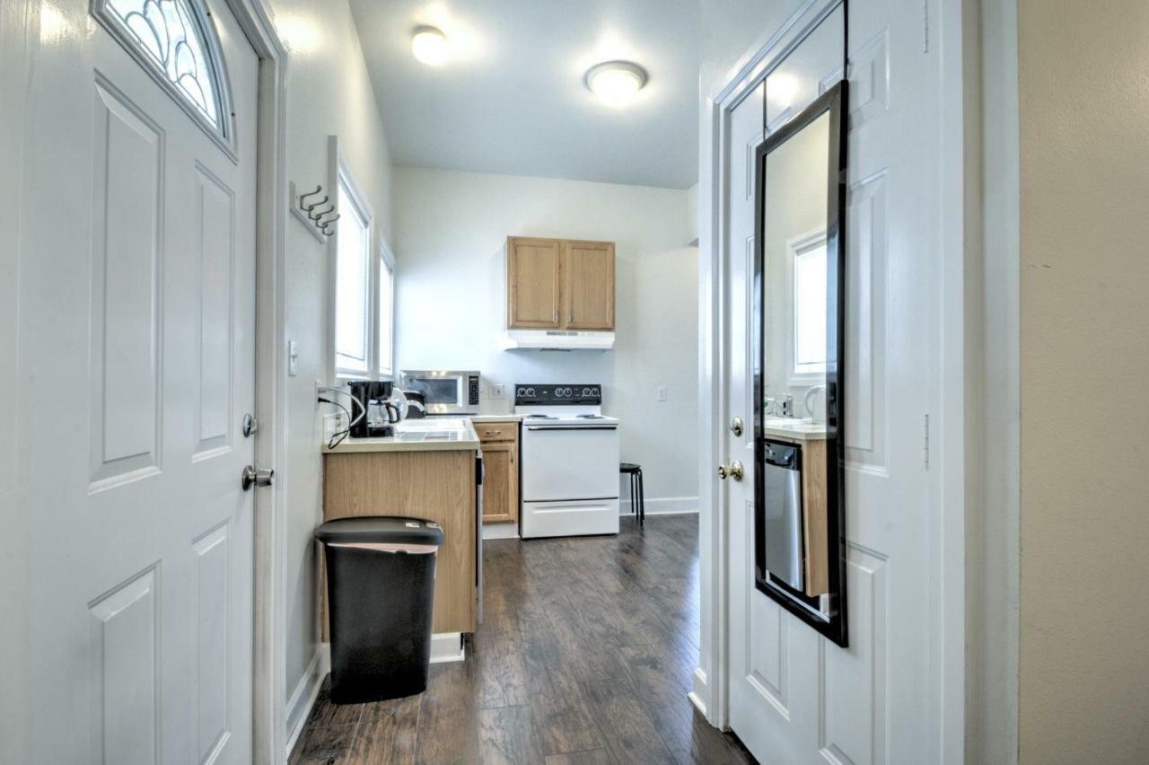 Capitol Hill Luxury Apartments Сиэтл Экстерьер фото