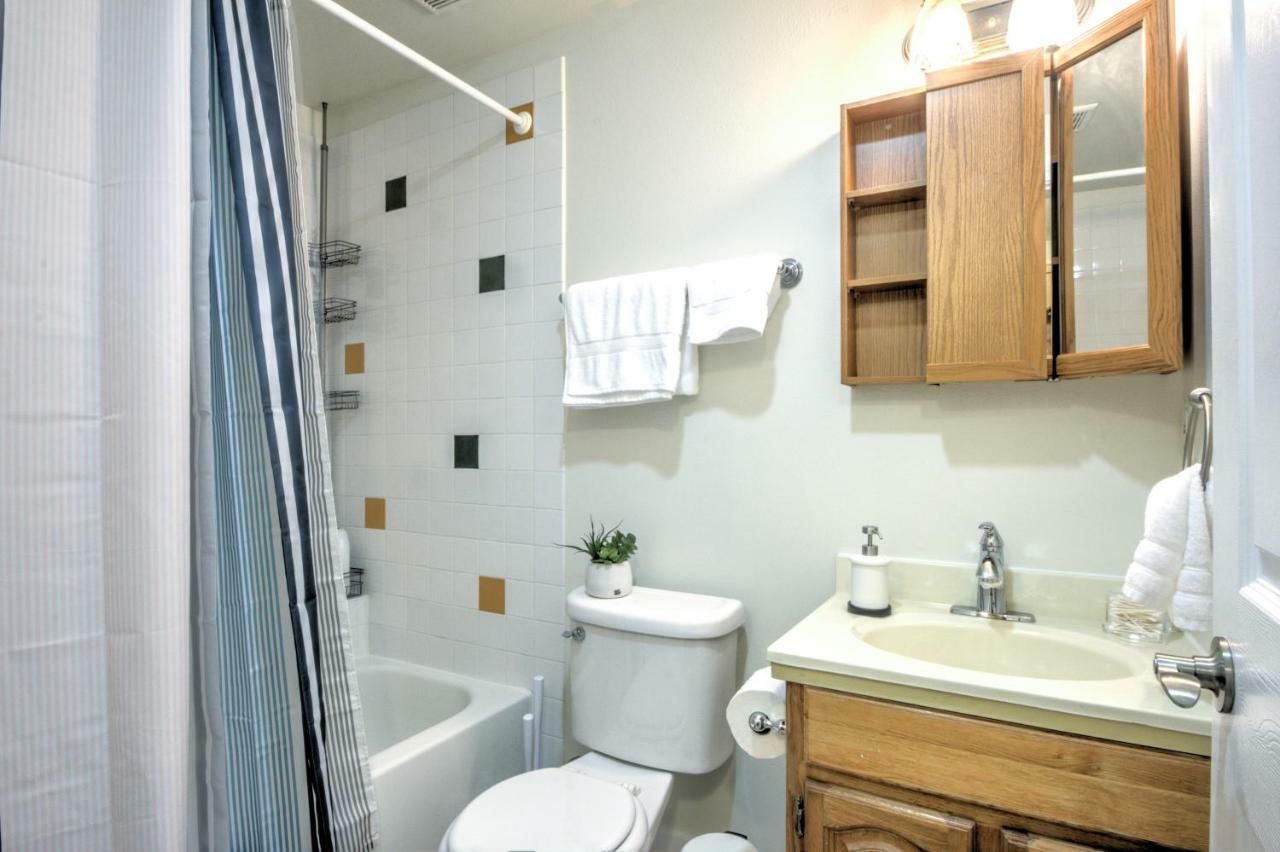 Capitol Hill Luxury Apartments Сиэтл Экстерьер фото